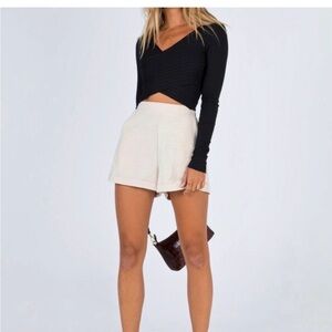Princess Polly Alexander shorts beige Sz 8